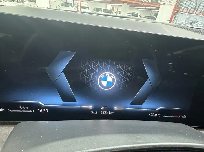 BMW X5 2025 Model xDrive30Li Exclusive Model M Sports Night Set – фото 10