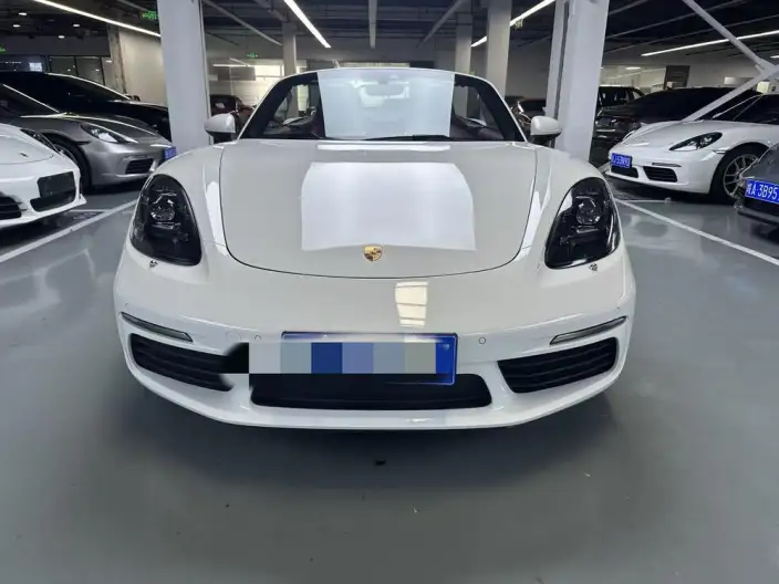 Porsche 718 2022 Model Boxster 2.0T