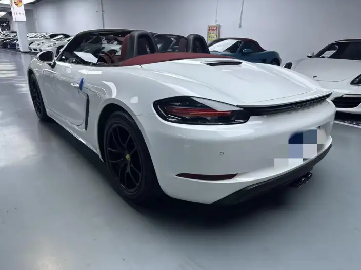Porsche 718 2022 Model Boxster 2.0T