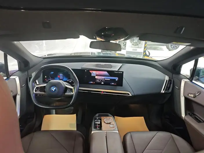 BMW iX 2022 Model xDrive40 – фото 6
