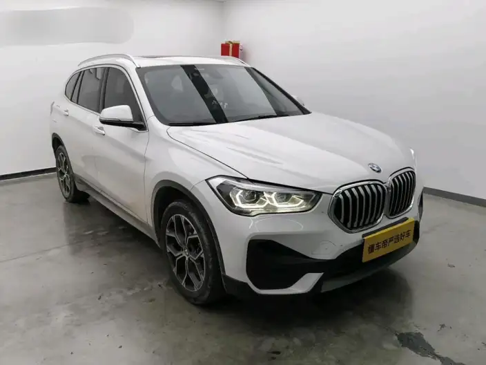 BMW X1 2022 Model sDrive25Li Leading Model – фото 2