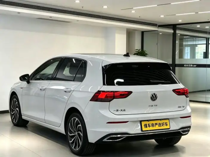Volkswagen Golf 2023 Model Facelift 280TSI DSG Pro – фото 3