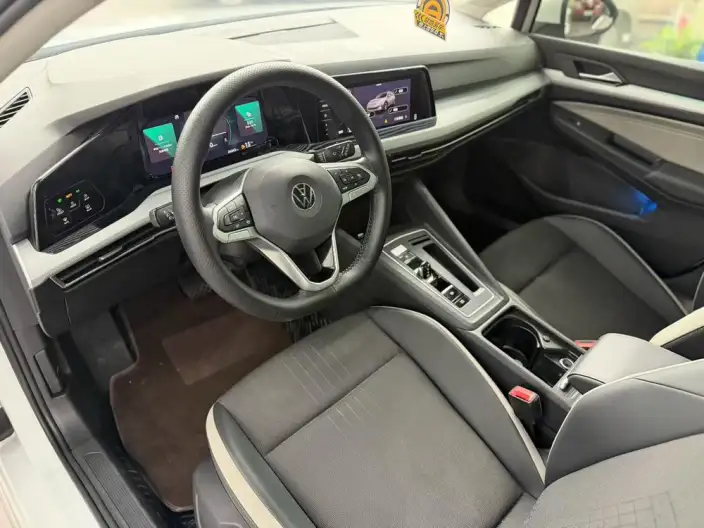 Volkswagen Golf 2023 Model Facelift 280TSI DSG Pro – фото 9