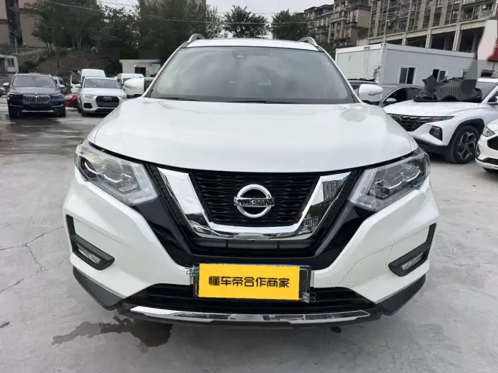 Nissan X-Trail 2023 Model Classic Edition 2.0L 2WD Smart Connect Premium