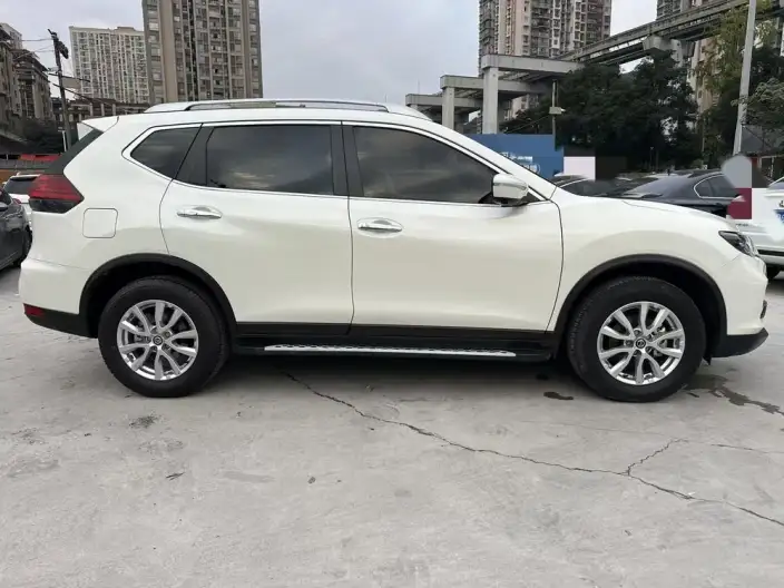 Nissan X-Trail 2023 Model Classic Edition 2.0L 2WD Smart Connect Premium – фото 7