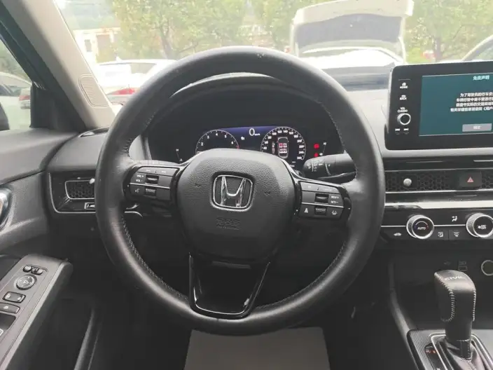 Honda Civic 2022 Model 240TURBO CVT Dynamic Edition – фото 9