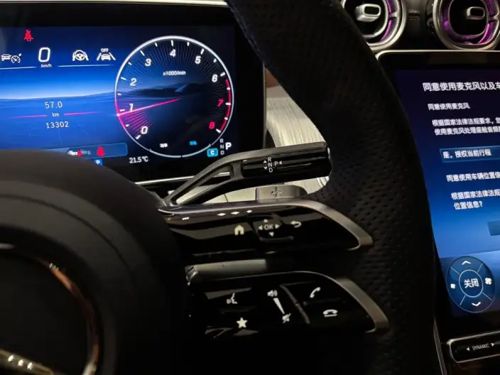 Mercedes-Benz GLC 2025 Model GLC 260 L 4MATIC Luxury Model 5 seat – фото 8