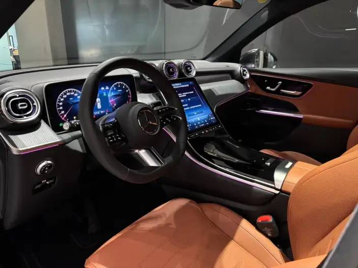 Mercedes-Benz GLC 2025 Model GLC 260 L 4MATIC Luxury Model 5 seat – фото 9