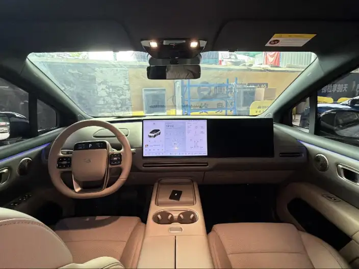 Li Auto i6 2025 Model 4WD Standard Edition – фото 9