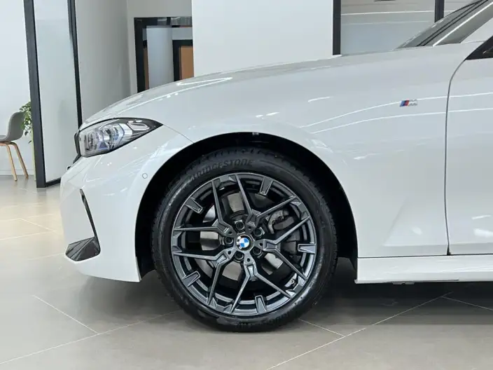 BMW 3 Series 2025 Model 330Li Exclusive Model M Sports Night Set