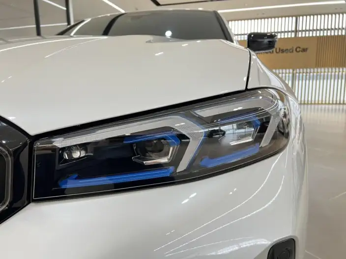 BMW 3 Series 2025 Model 330Li Exclusive Model M Sports Night Set – фото 8