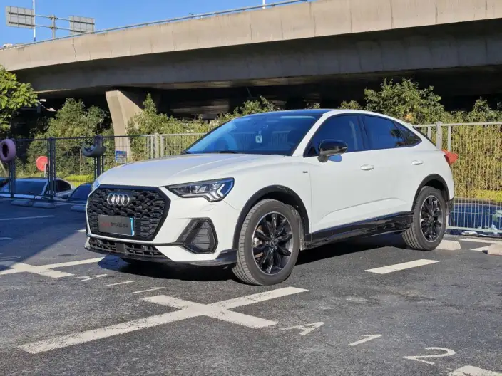AUDI Q3 Sportback 2022 Model 45 TFSI quattro Fashion Model – фото 1