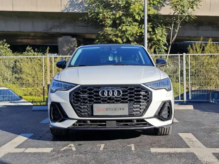 AUDI Q3 Sportback 2022 Model 45 TFSI quattro Fashion Model – фото 2