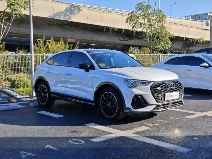 AUDI Q3 Sportback 2022 Model 45 TFSI quattro Fashion Model – фото 3
