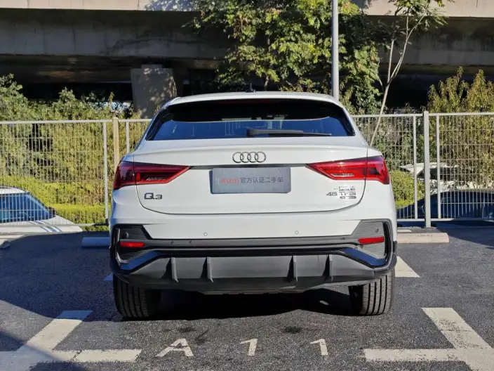 AUDI Q3 Sportback 2022 Model 45 TFSI quattro Fashion Model – фото 5