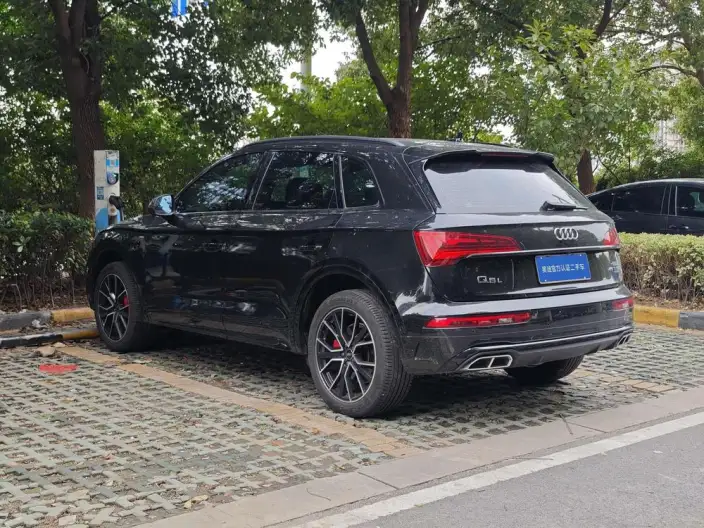 Audi Q5L 2024 Model 45TFSI Luxury Dynamic Model – фото 4