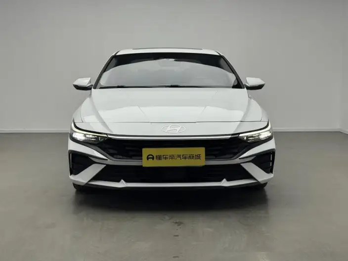 Hyundai Ioniq 2023 Model 1.5L CVT LUX Premium Edition