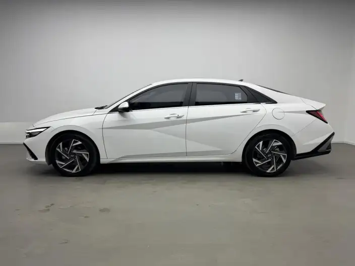 Hyundai Ioniq 2023 Model 1.5L CVT LUX Premium Edition