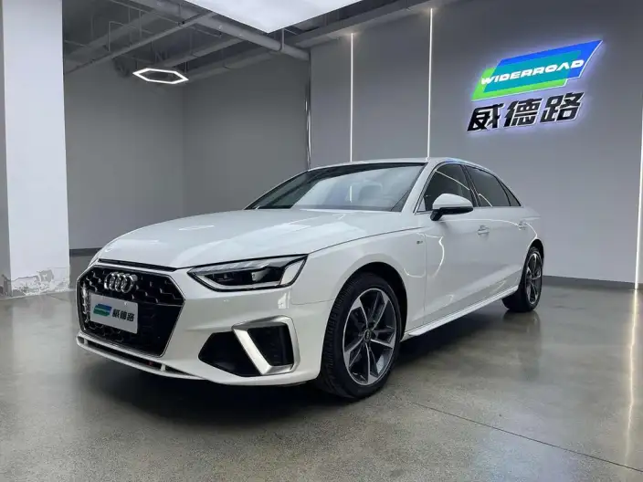 Audi A4 L 2022 Model 40 TFSI Fashion Dynamic Model – фото 1