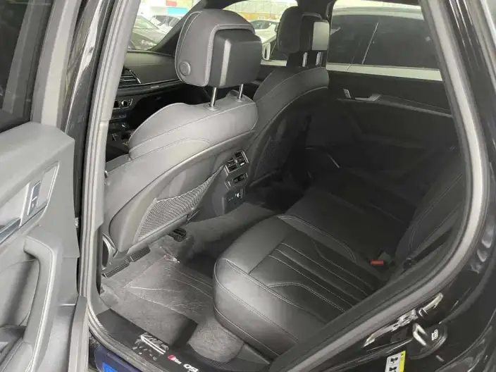 Audi Q5L 2024 Model 40TFSI Luxury Dynamic Model – фото 9