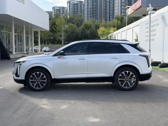 Cadillac XT5 2025 Model 28T 4WD Luxury Model