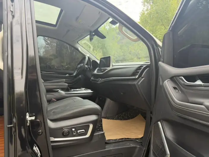 Maxus G20 2021 Model PLUS 2.0T Petrol Automatic Exclusive Executive Edition – фото 7