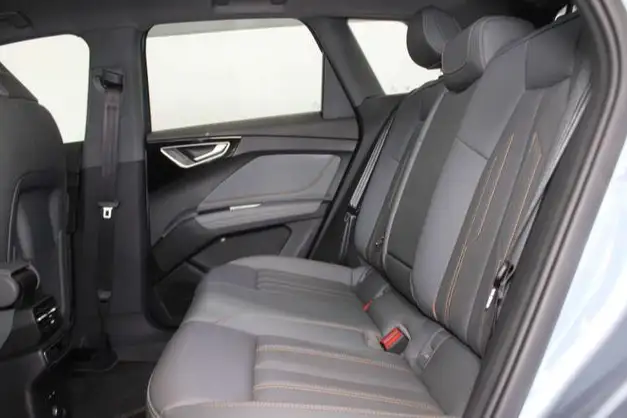 Audi Q4 e-tron 2024 Model 40 e-tron Genesis Edition – фото 10