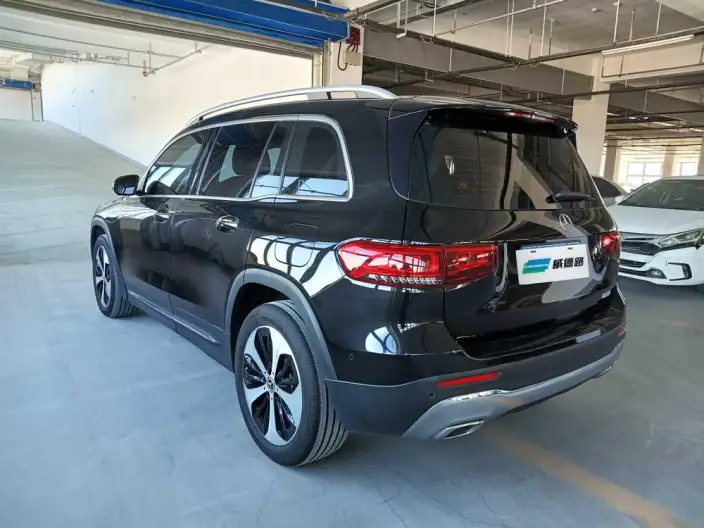 Mercedes-Benz GLB 2023 Model GLB 220 Fashion Model – фото 3