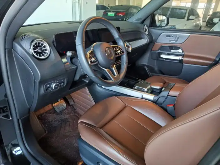 Mercedes-Benz GLB 2023 Model GLB 220 Fashion Model – фото 8