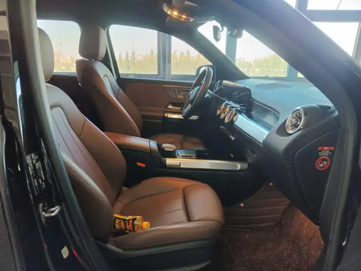 Mercedes-Benz GLB 2023 Model GLB 220 Fashion Model – фото 9