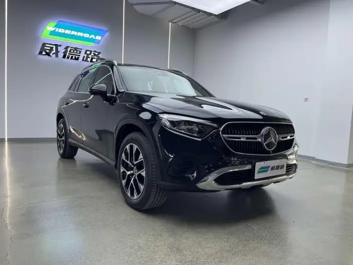 Mercedes-Benz GLC 2023 Model GLC 260 L 4MATIC Dynamic Model 5 seat – фото 3