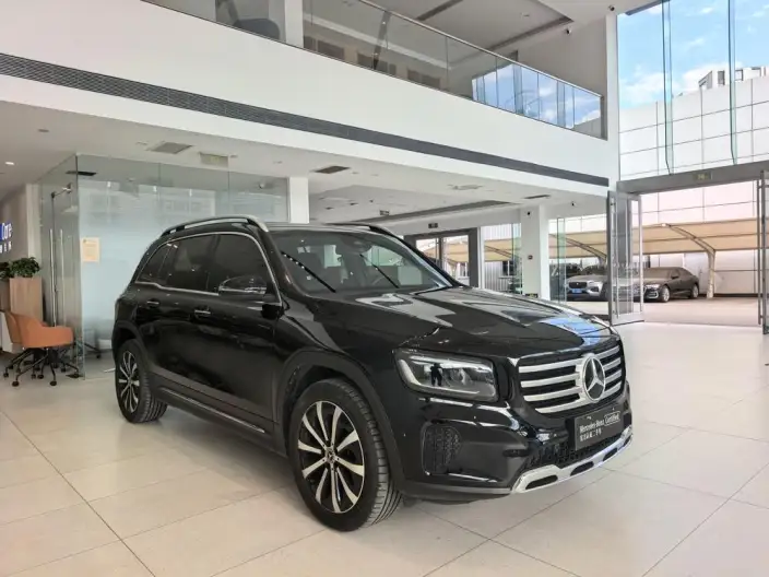 Mercedes-Benz GLB 2025 Model GLB 220 Fashion Model – фото 3