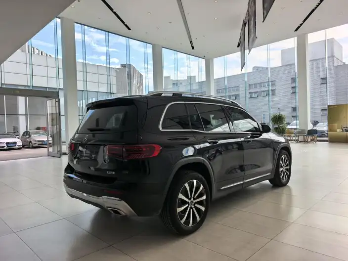 Mercedes-Benz GLB 2025 Model GLB 220 Fashion Model – фото 5