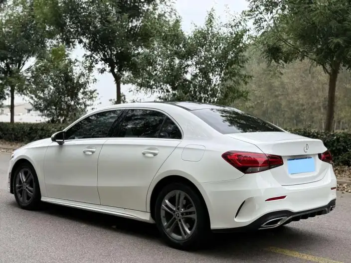 Mercedes-Benz A-class 2022 Model A 180 L – фото 4