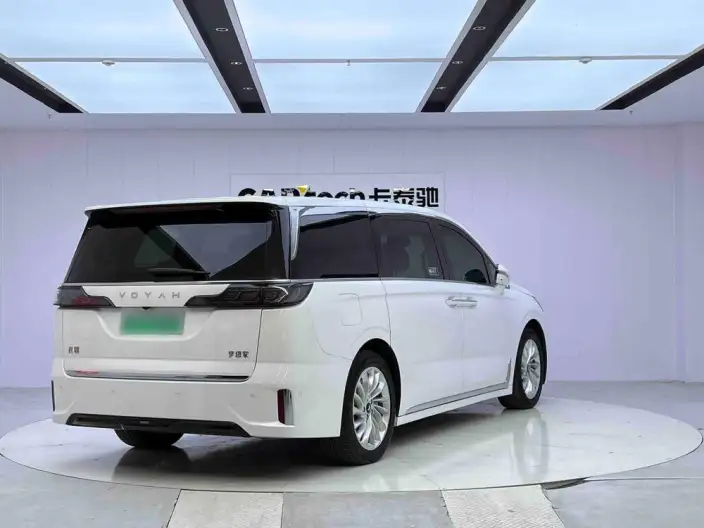 VOYAH Dreamer PHEV 2024 Model Ultra-long Endurance Premium Edition – фото 7
