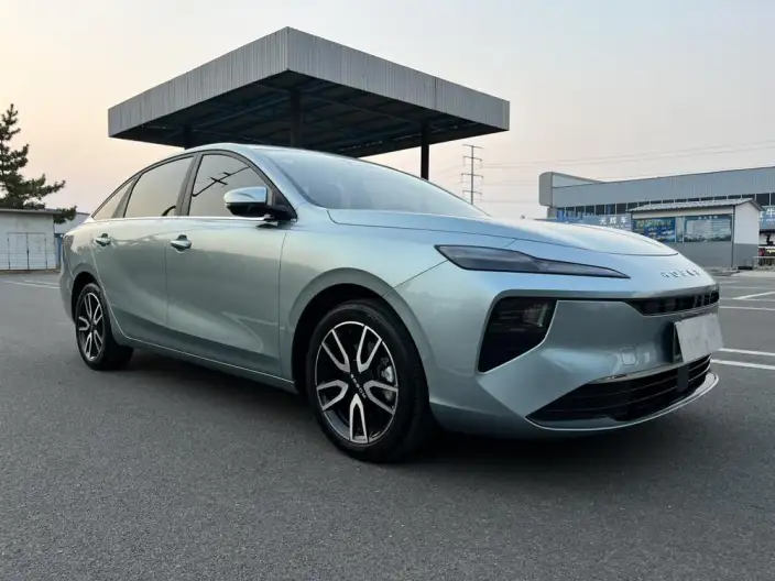 Roewe D6 2025 Model 520km Smart Edition