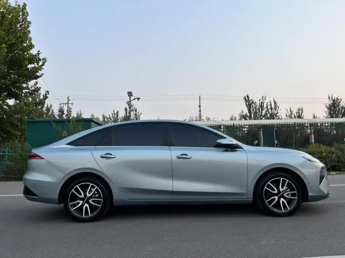 Roewe D6 2025 Model 520km Smart Edition – фото 8