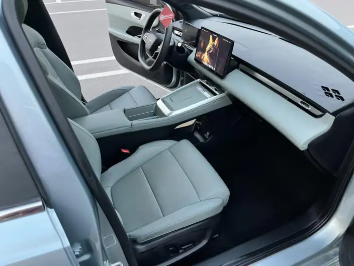 Roewe D6 2025 Model 520km Smart Edition – фото 10