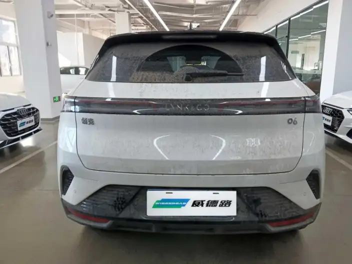 Lynk & Co 06 2026 Model Relive 1.5T Ultra – фото 5