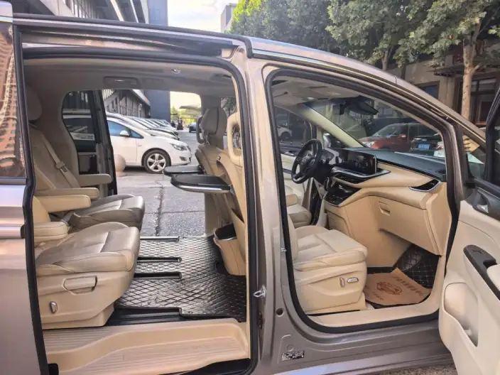 Buick GL8 2023 Model ES Luzun 2.0T Exclusive Model – фото 9