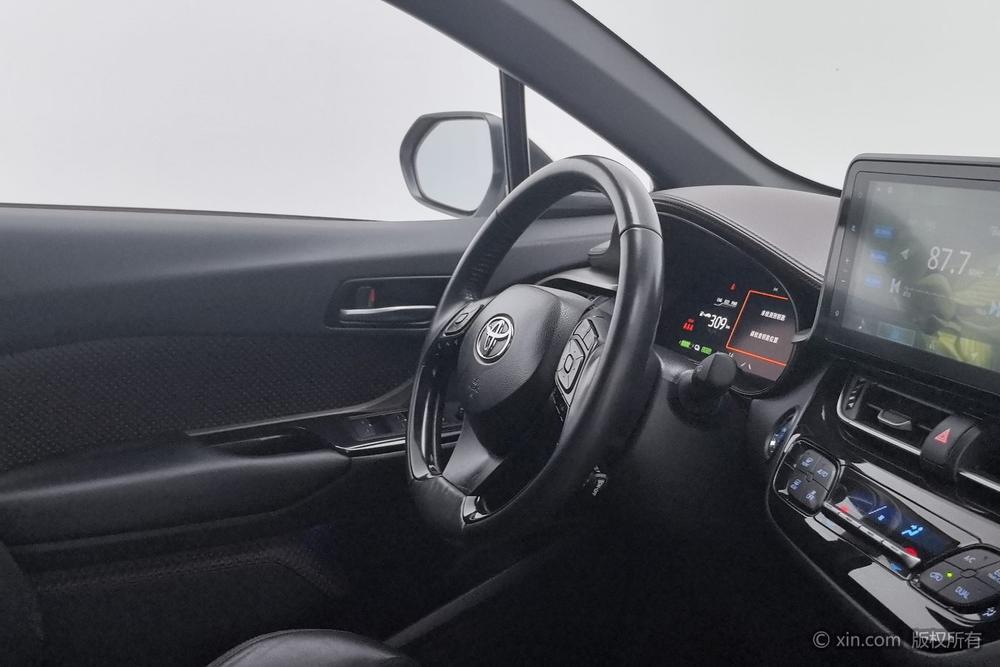 TOYOTA CH-R EV Модель 2020 года Noble Световой люк Edition – фото 16