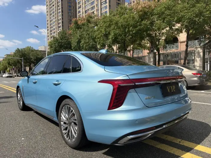 Hongqi H5 2023 Model 2.0T Automatic Flag Lead Edition – фото 5