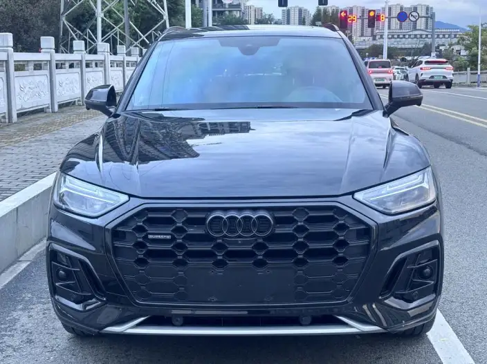Audi Q5L 2024 Model 40TFSI Luxury Dynamic Model