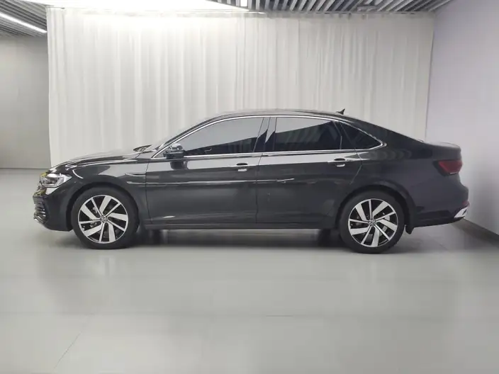 Volkswagen Sagitar 2024 Model 300TSI DSG Superior Edition – фото 4