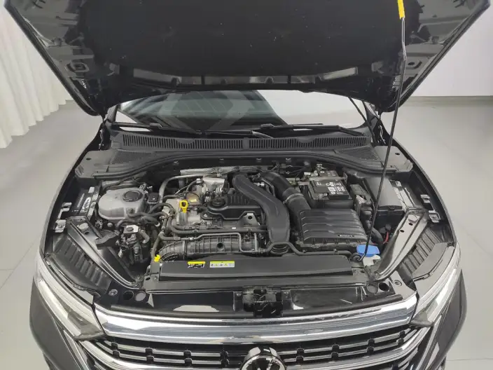 Volkswagen Sagitar 2024 Model 300TSI DSG Superior Edition – фото 10