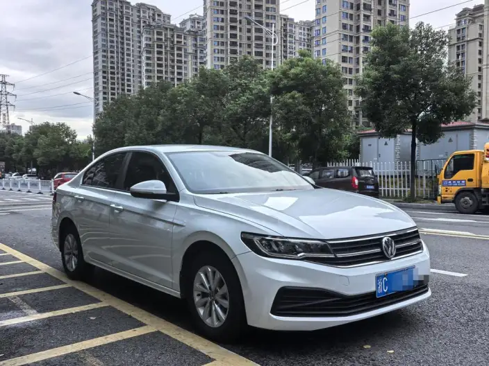 Volkswagen Bora 2021 Model 1.5L Automatic 30th Anniversary Memorial Edition – фото 3
