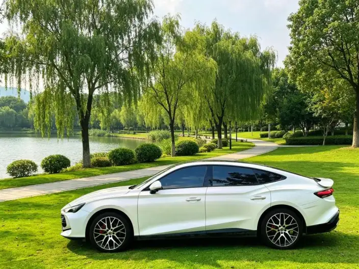 MG7 2026 Model 2.0T 405 AT Automatic Luxury Edition