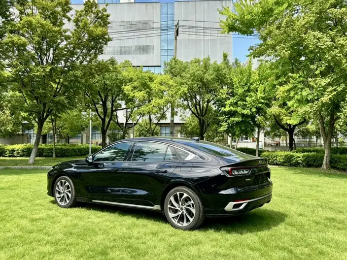 Ford Mondeo 2022 Model Facelift EcoBoost 245 Supreme Model – фото 5