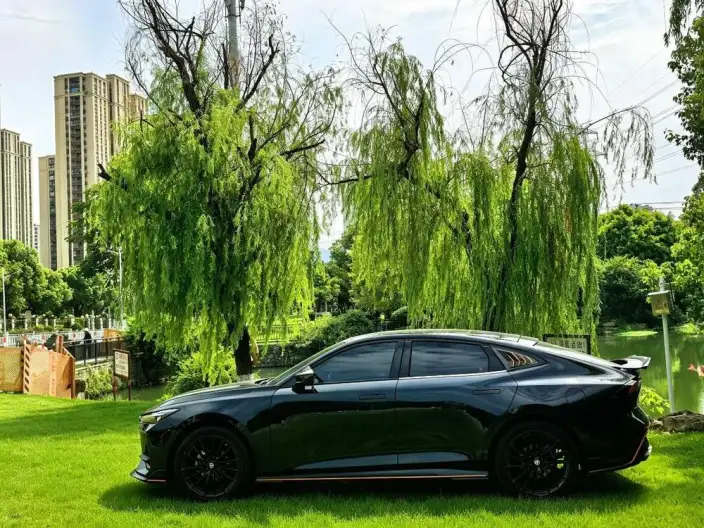 Changan UNI-V 2023 Model 1.5T Sports Edition