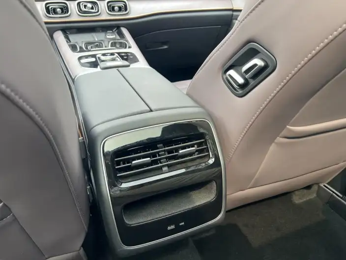 Chery Tiggo 9 2025 Model 2.0T AT 2WD Exclusive Edition – фото 7